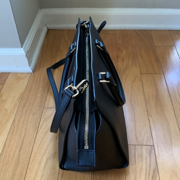 Michael Kors Selma Tote - Picture 6 of 13